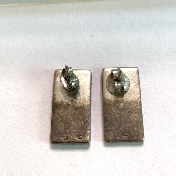 .925 Pure Sterling Silver Earrings with Lavender stones and Marquesite. - Picture 2 of 3